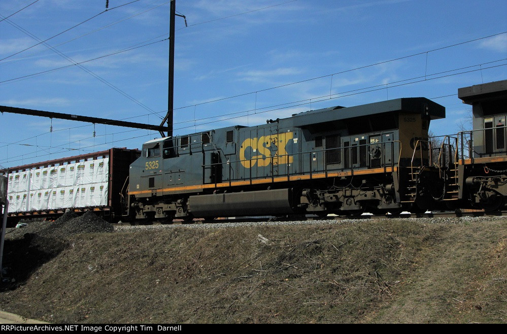 CSX 5325 on Q404